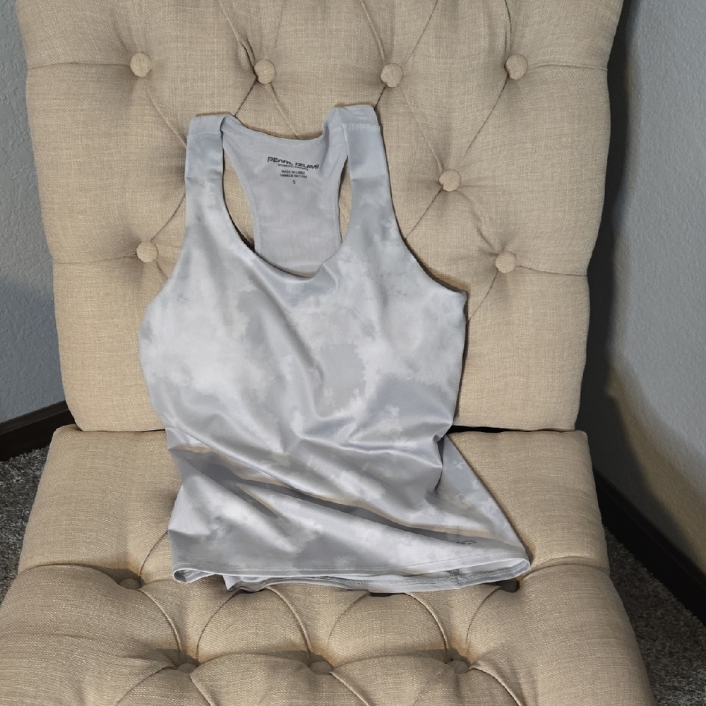Pearl Izumi Fitted Gray Tank Top